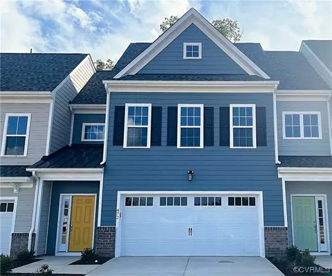 472 Randolph View Dr, Midlothian, VA 23114