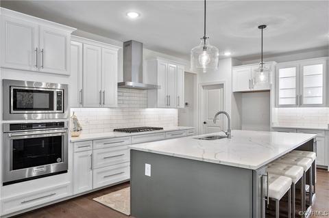4536 Bacova Club Ct, Glen Allen, VA 23059