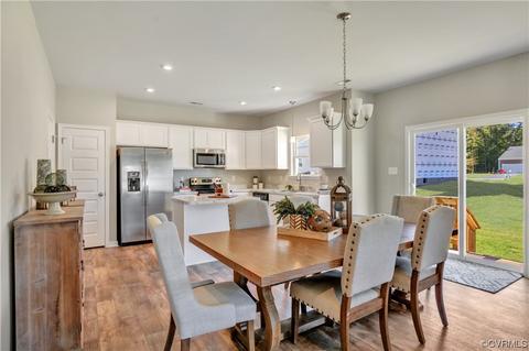 67 Chelsea Cir, Aylett, VA 23009