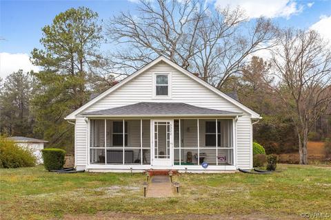 6322 White Oak Rd, Wilsons, VA 23894 photo 3