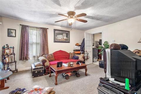 6322 White Oak Rd, Wilsons, VA 23894 photo 8