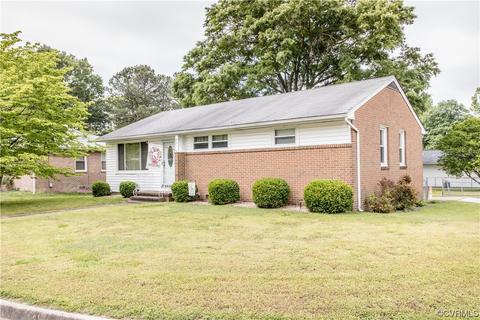 801 Keswick Rd, Colonial Heights, VA 23834
