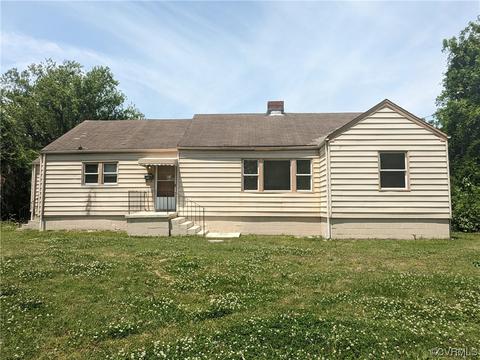 303 St Luke St, Petersburg, VA 23803