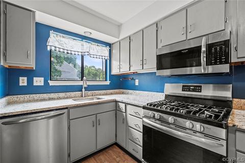 1301 Sycamore Square Dr, Midlothian, VA 23113 photo 7