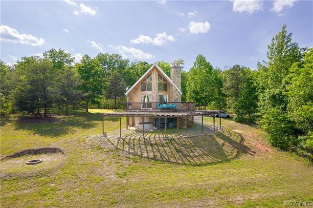 9212 Ridge Rd, Arvonia, VA 23004