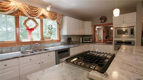 375 Earl Dr, Lancaster, VA 22503 photo 23