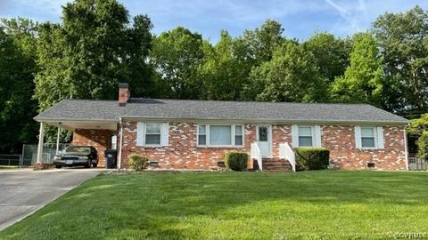 1213 Elmwood Dr, Colonial Heights, VA 23834