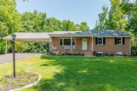 618 Fulcher Ln, Chester, VA 23836
