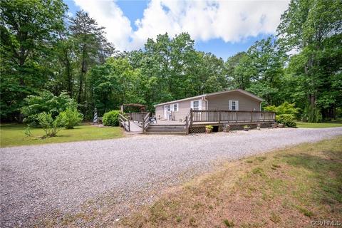 648 New Dragon Bridge Rd, Mascot, VA 23108