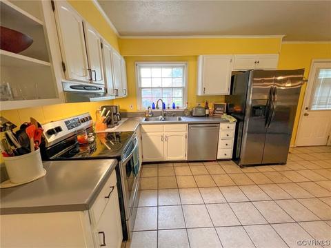 503 Third St, Blackstone, VA 23824 photo 8