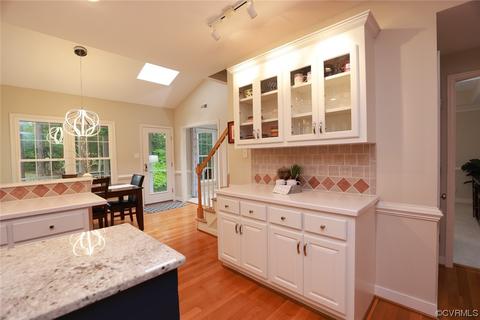 6314 Walnut Bend Dr, Midlothian, VA 23112 photo 10