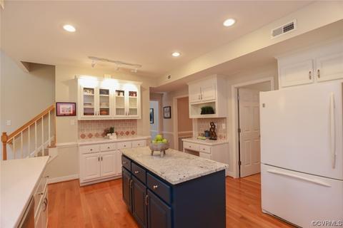 6314 Walnut Bend Dr, Midlothian, VA 23112 photo 9