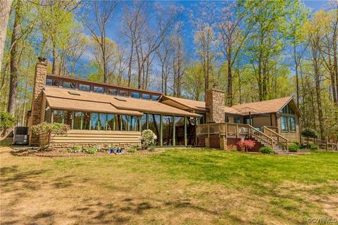664 Lake Caroline Dr, Ruther Glen, VA 22546