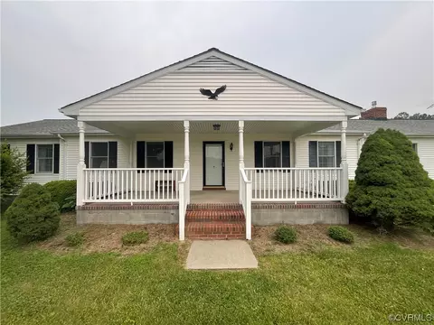 23952 The Trl, Little Plymouth, VA 23091