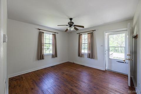 2153 Featherfin Rd, Prospect, VA 23960 photo 2
