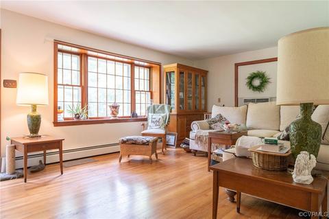 12808 S Chester Rd, Chester, VA 23831