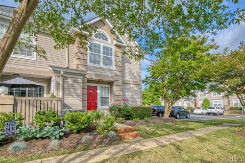 1506 Queens Xing, Williamsburg, VA 23185