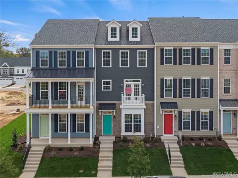 13821 Randolph Pond Ln, Midlothian, VA 23114