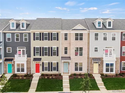 13829 Randolph Pond Ln, Midlothian, VA 23114