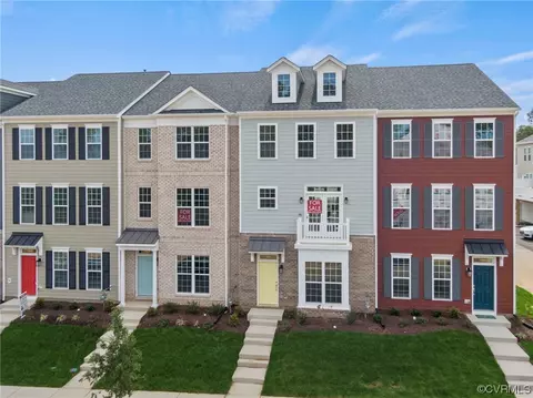 13833 Randolph Pond Ln, Midlothian, VA 23114