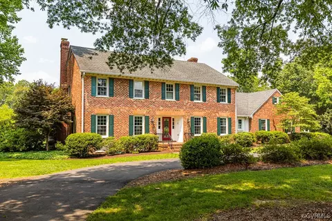 10077 Pebblebrook Dr, Mechanicsville, VA 23116