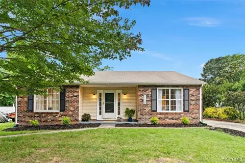 1136 Carolee Dr, Richmond, VA 23223