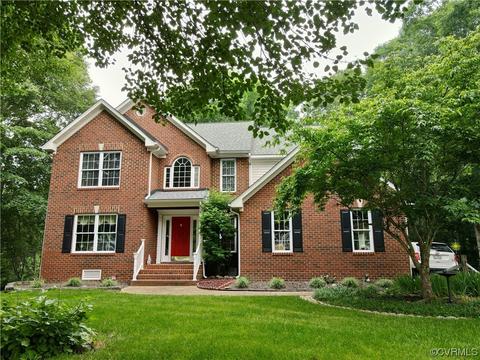 7218 Creekbluff Ridge Dr, Chesterfield, VA 23838