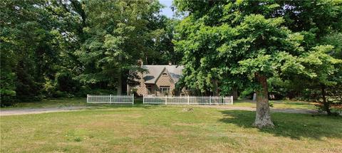 9515 Reams Rd, North Chesterfield, VA 23236