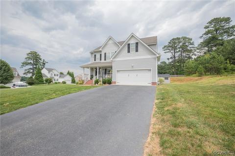 8801 Lake Jordan Cir, Petersburg, VA 23803