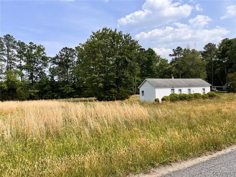 11473 Blunts Rd, Ashland, VA 23005