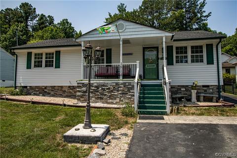 1814 Stewart Ave, Hopewell, VA 23860