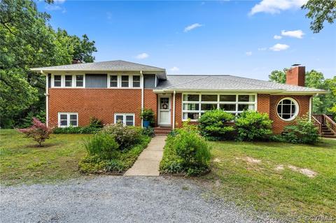 1371 Rock Castle Rd, Goochland, VA 23063