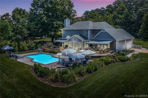 415 Long Cove Ln, White Stone, VA 22578