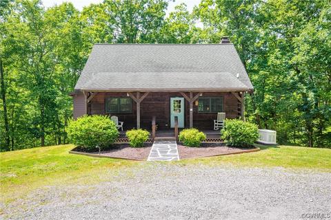 371 Olde Forest Rd, Clarksville, VA 23927