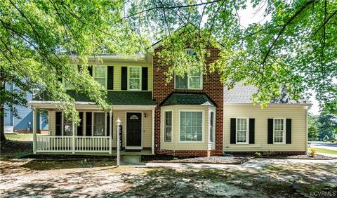 536 Green Orchard Dr, Chester, VA 23836