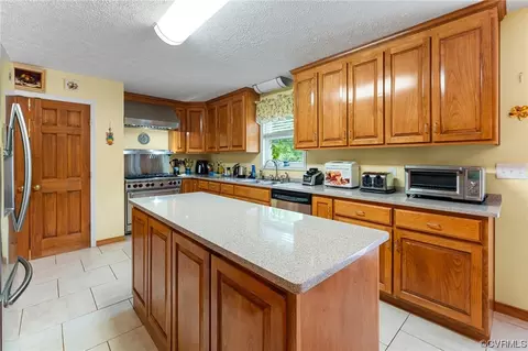 10595 Scotts Rd, Dewitt, VA 23840 photo 11
