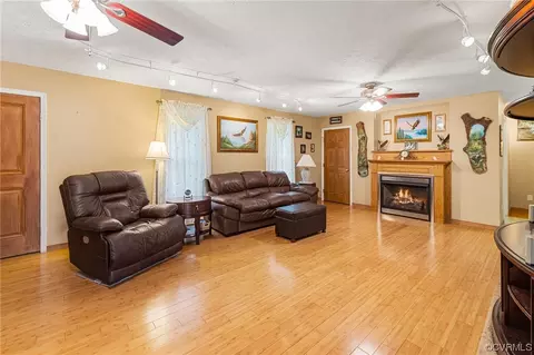 10595 Scotts Rd, Dewitt, VA 23840 photo 18