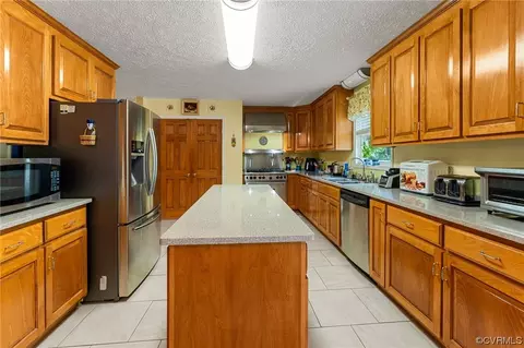 10595 Scotts Rd, Dewitt, VA 23840 photo 10