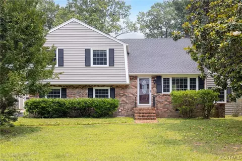 1531 Charrington Dr, Midlothian, VA 23113