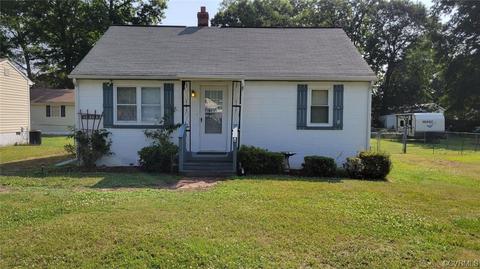 16203 Lucia Dr, Chester, VA 23831