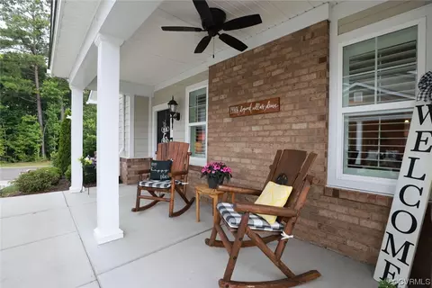 14806 Dogwood Villas Dr, Chesterfield, VA 23832
