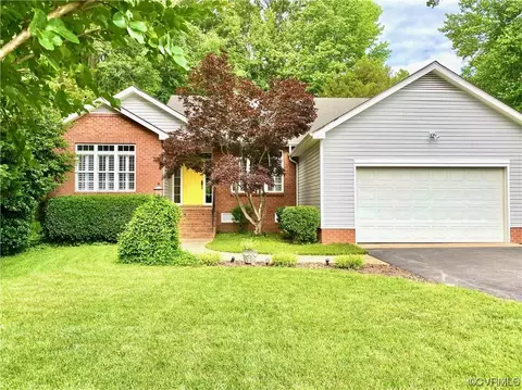 5707 Promontory Pl, Midlothian, VA 23112