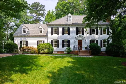 14 Chapaqua Dr, Richmond, VA 23229