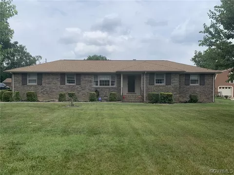 4016 Deanwood Dr, North Chesterfield, VA 23237