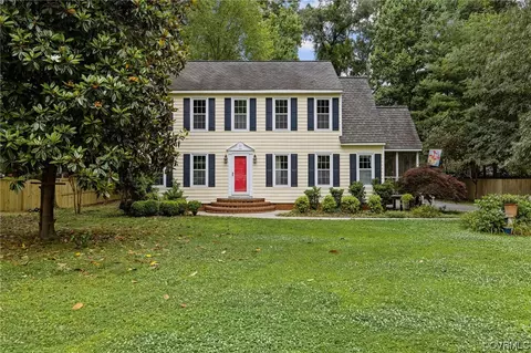 3901 Glen Oaks Ct, Chester, VA 23831