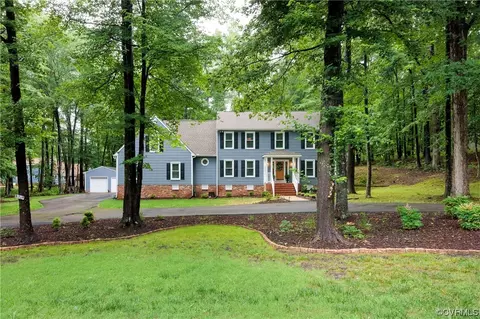 10810 Pegwell Dr, Midlothian, VA 23113 photo 2