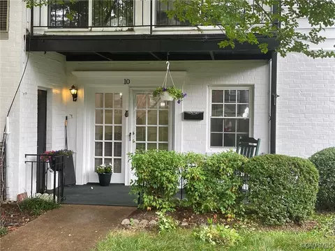 10 Red Fox Ln, Henrico, VA 23228