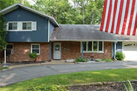 8440 Bayfield Dr, North Chesterfield, VA 23235
