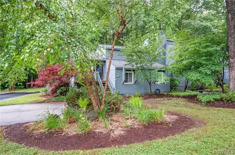 1711 Foxfire Cir, Henrico, VA 23238