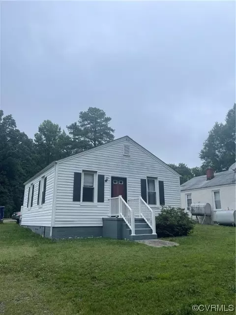 3606 Louise Dr, Chester, VA 23831